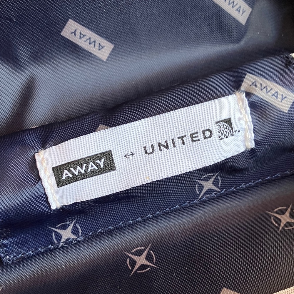 AWAY - Picture 9 of 13